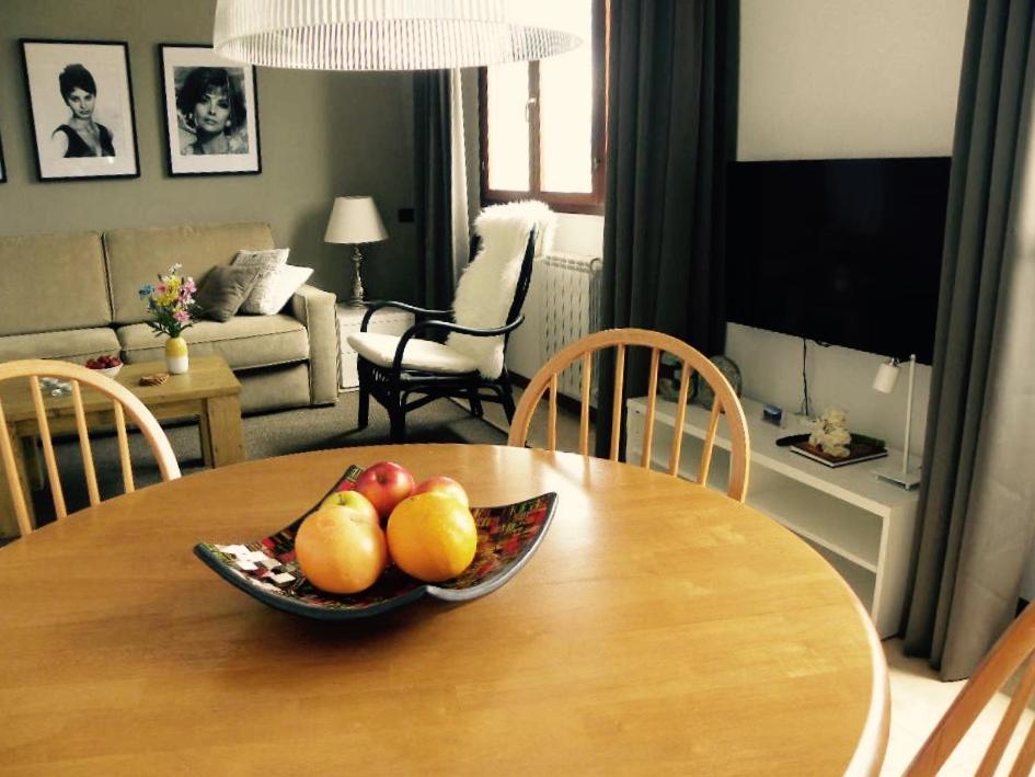 Lake View Apartments Acquaseria 외부 사진
